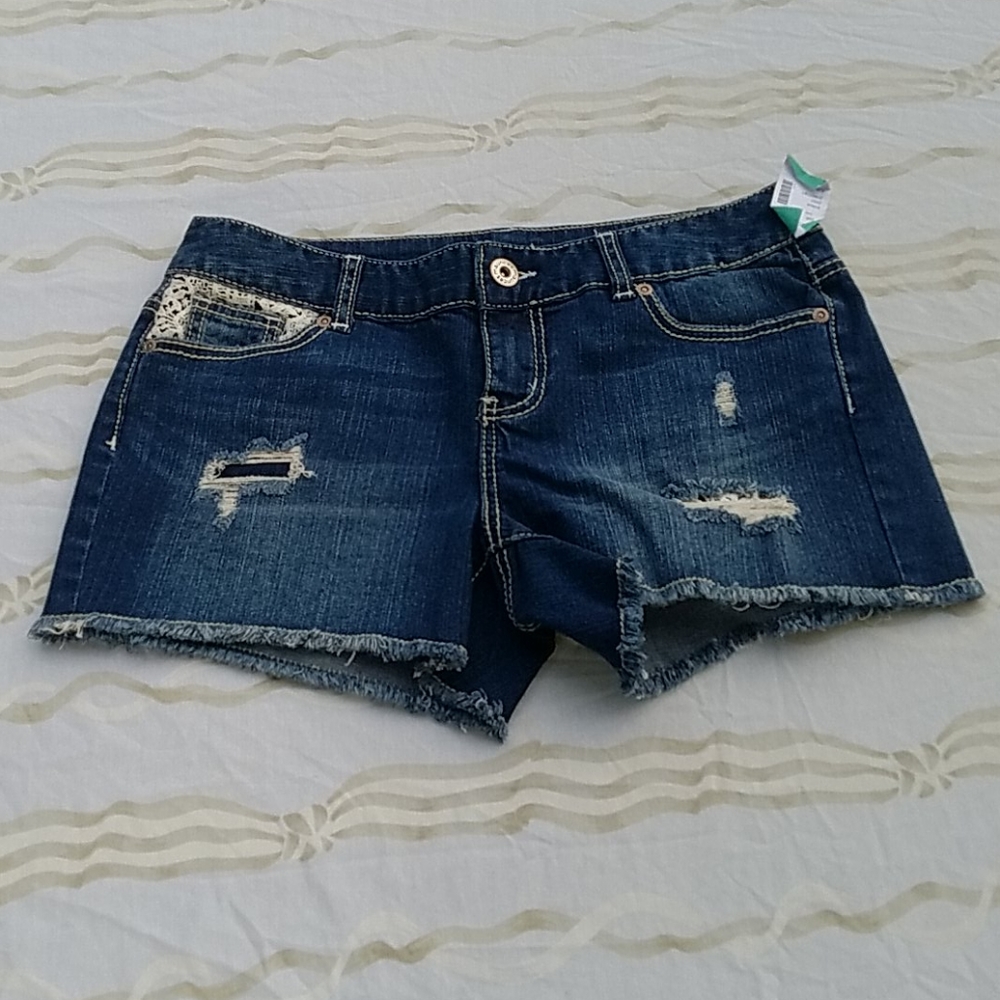 NWT Factory Distressed and Faded Maurices Shorts